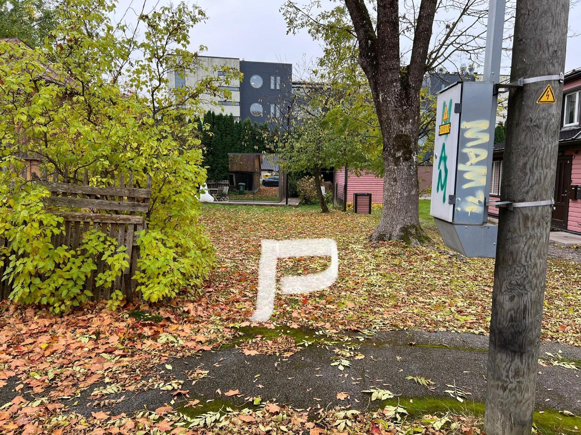 Vila Mirror House Roosi 21 Pärnu Exteriér fotografie